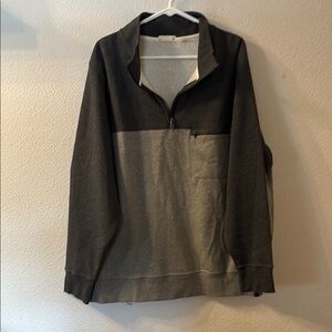 Tasc Gray Zip Up Sweater with Collar and Long Sleeves